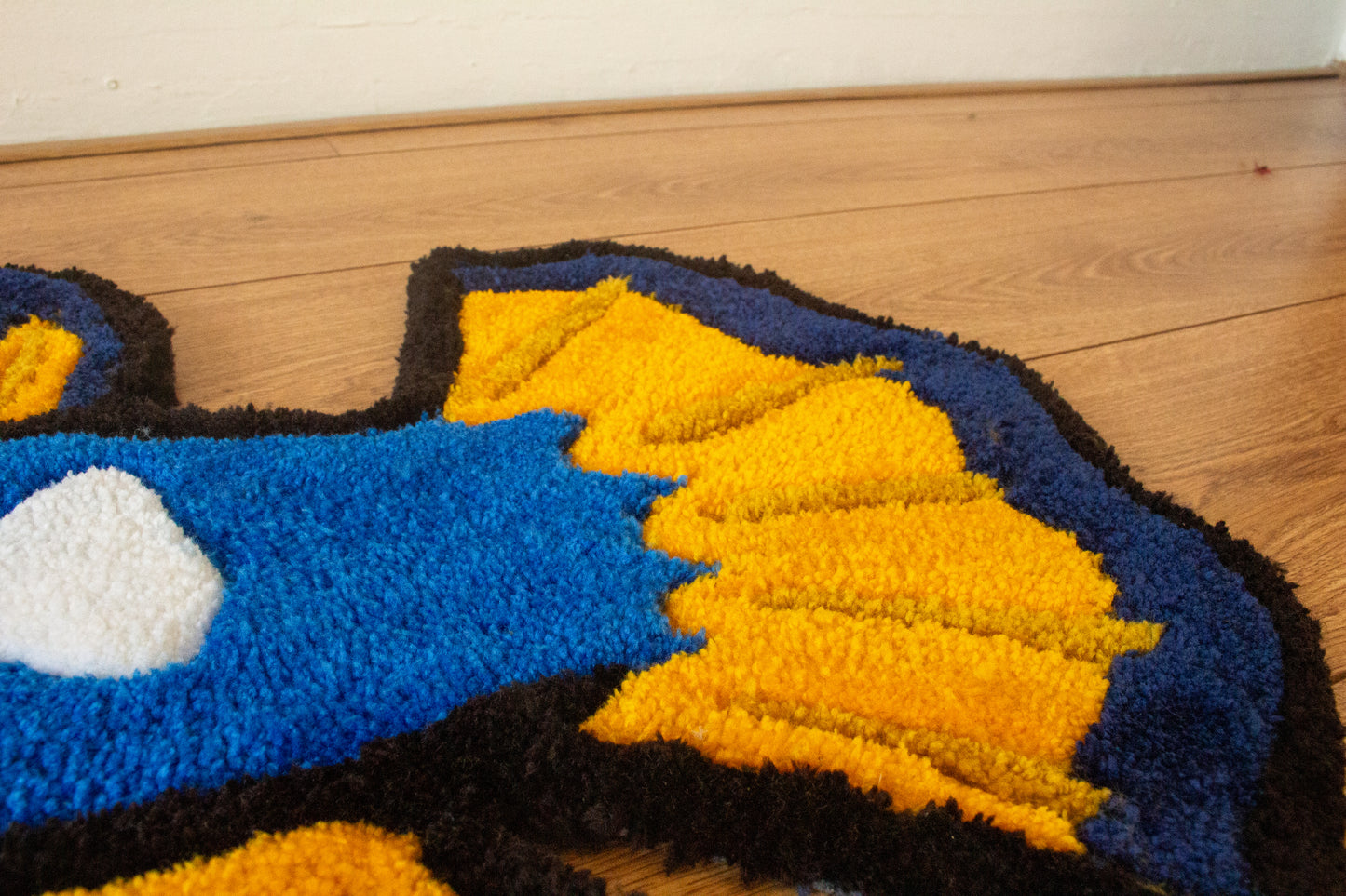 Betta Splendens (Betta splendens) Rug – Tail Close-Up with Flowing, Vibrant Fin Details