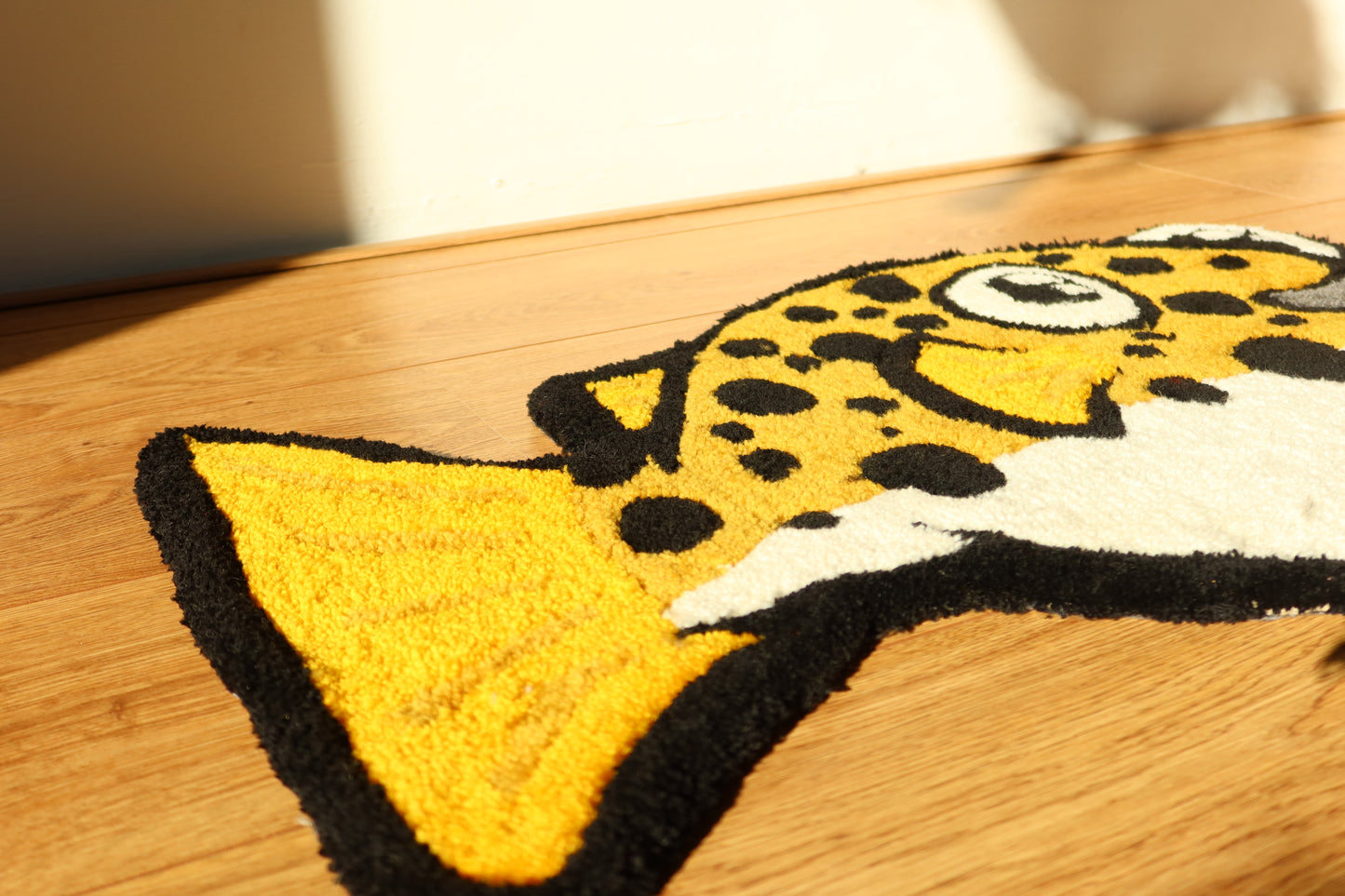 Green Spotted Puffer (Tetraodon nigroviridis) Rug – Tail Detail Showcasing Natural Green and Yellow Accents