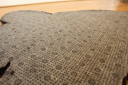 Non-Slip Backing of Betta Splendens (Betta splendens) Rug – Sturdy and Comfortable for Any Space